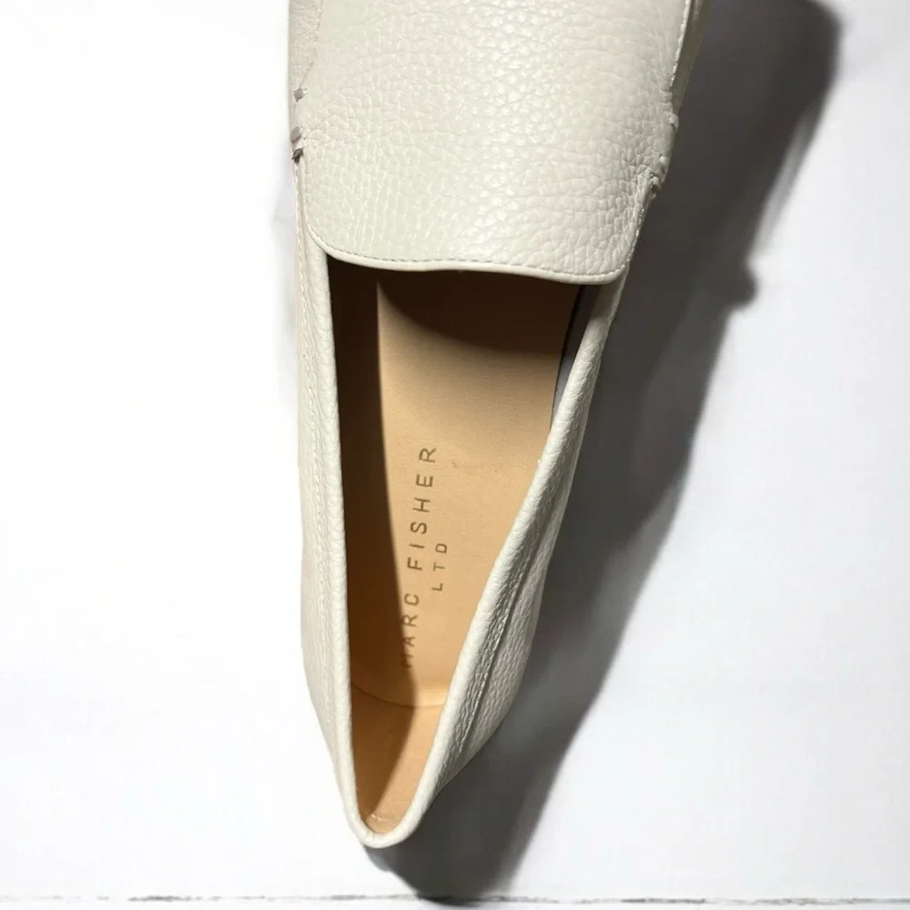 🌻NEW Marc Fisher Ivory Leather Docida Loafers | Women's Size 10